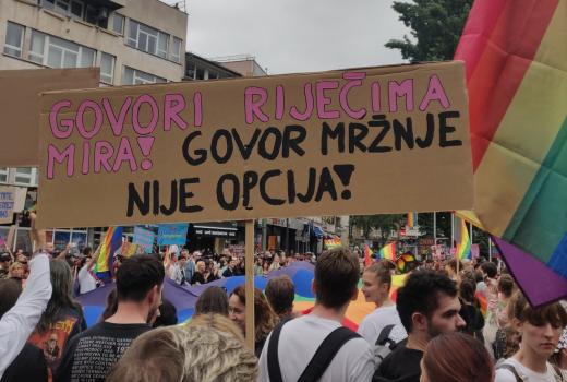 Govor mržnje i diskriminacija prema LGBTQA osobama i dalje prisutni u javnom prostoru