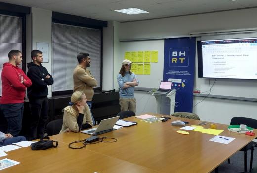 Dugovi, nezadovoljstvo radnika i nebriga političara za BHRT