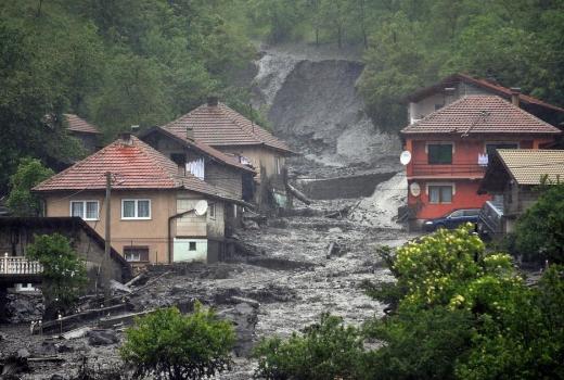 Građani u službi građana, mediji u službi ničega