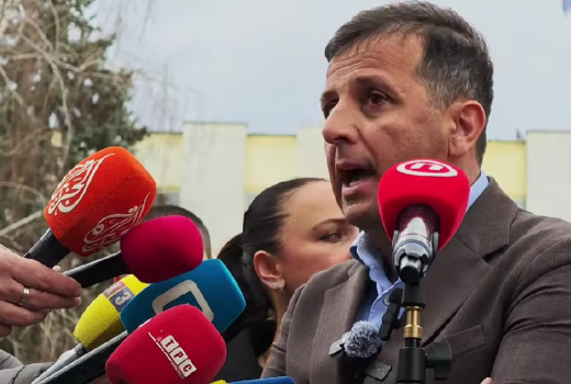 Nebojša Vukanović rekao da su ga novinari napravili izdajnikom, a RTRS nazvao mafijaškim javnim servisom