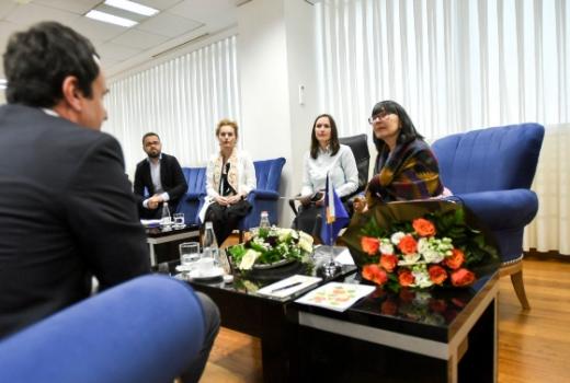 Prva ukrajinska novinarka stigla na Kosovo