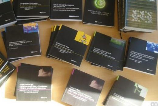 Mediacentar donirao knjige Internacionalnom univerzitetu u Travniku