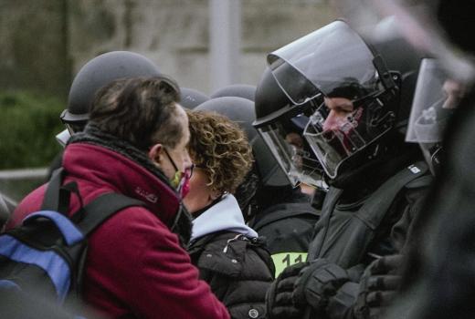 SafeJournalists: Ozbiljno policijsko nasilje nad novinarima u Tirani