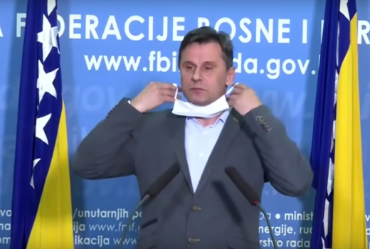 Kabinet premijera Novalića osudio TVSA zbog emitovanja konferencije za medije