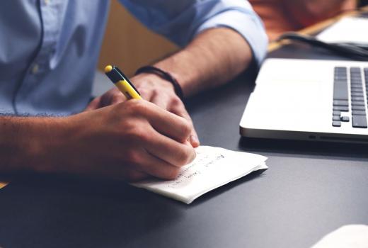 Iz medijskih pustinja u mrak: Nema informacija, nema ni problema za vlast