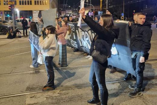 Grad u kojem tramvaj postaje zebnja, a politička odgovornost se izgubi na šinama