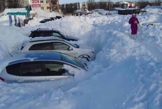 Zašto odjednom svi gledamo 'snijeg do drugog sprata'?